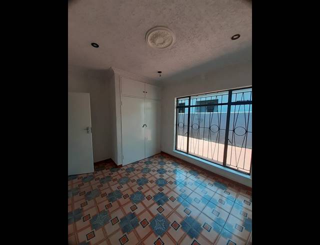 3 BEDROOM HOUSE FOR SALE IN PROTEA NORTH